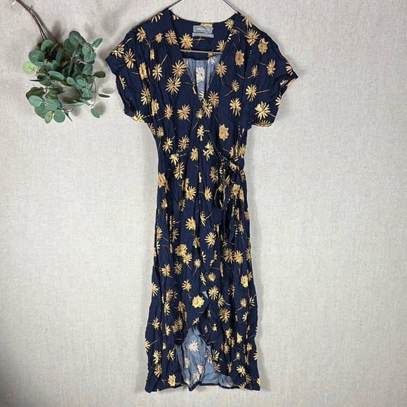 Urban Outfitters Dresses & Skirts - Urban Outfitters> Floral Navy Short Sleeve Wrap Dress Extra Small